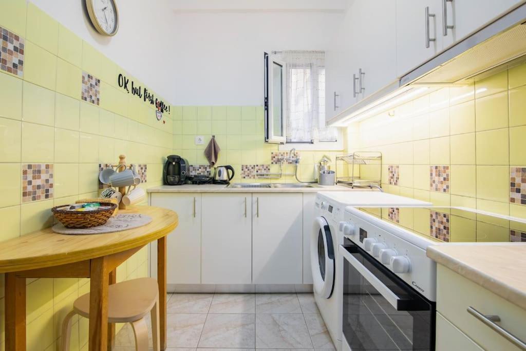 Your Perfect Place 1Min From Kato Patissia Station -100Mbps Athènes Extérieur photo